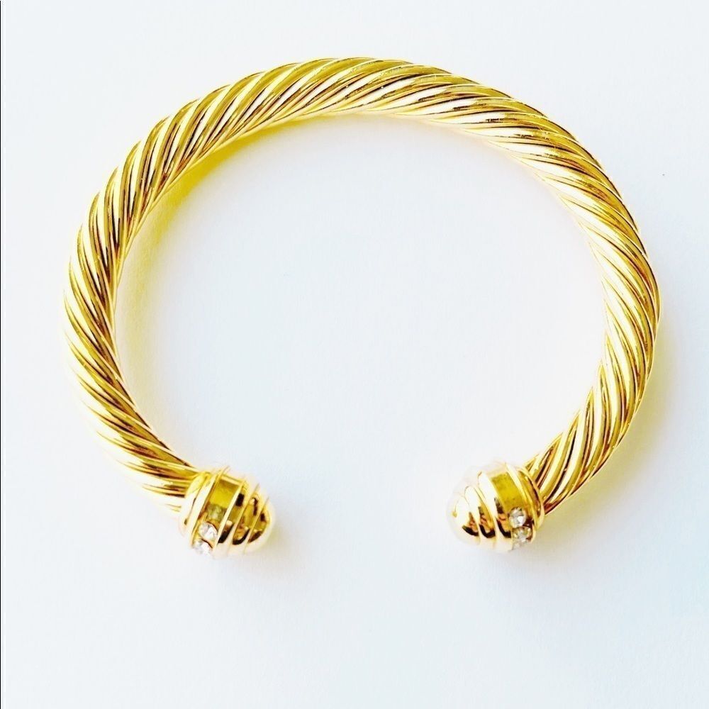 VINTAGE Costume Cuff Bracelet - Picture 6 of 6